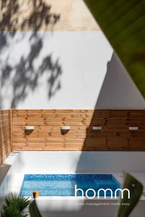 Nemeseos Ground Floor Homm Apartment With Roof Garden And Wading Pool Athena Bagian luar foto